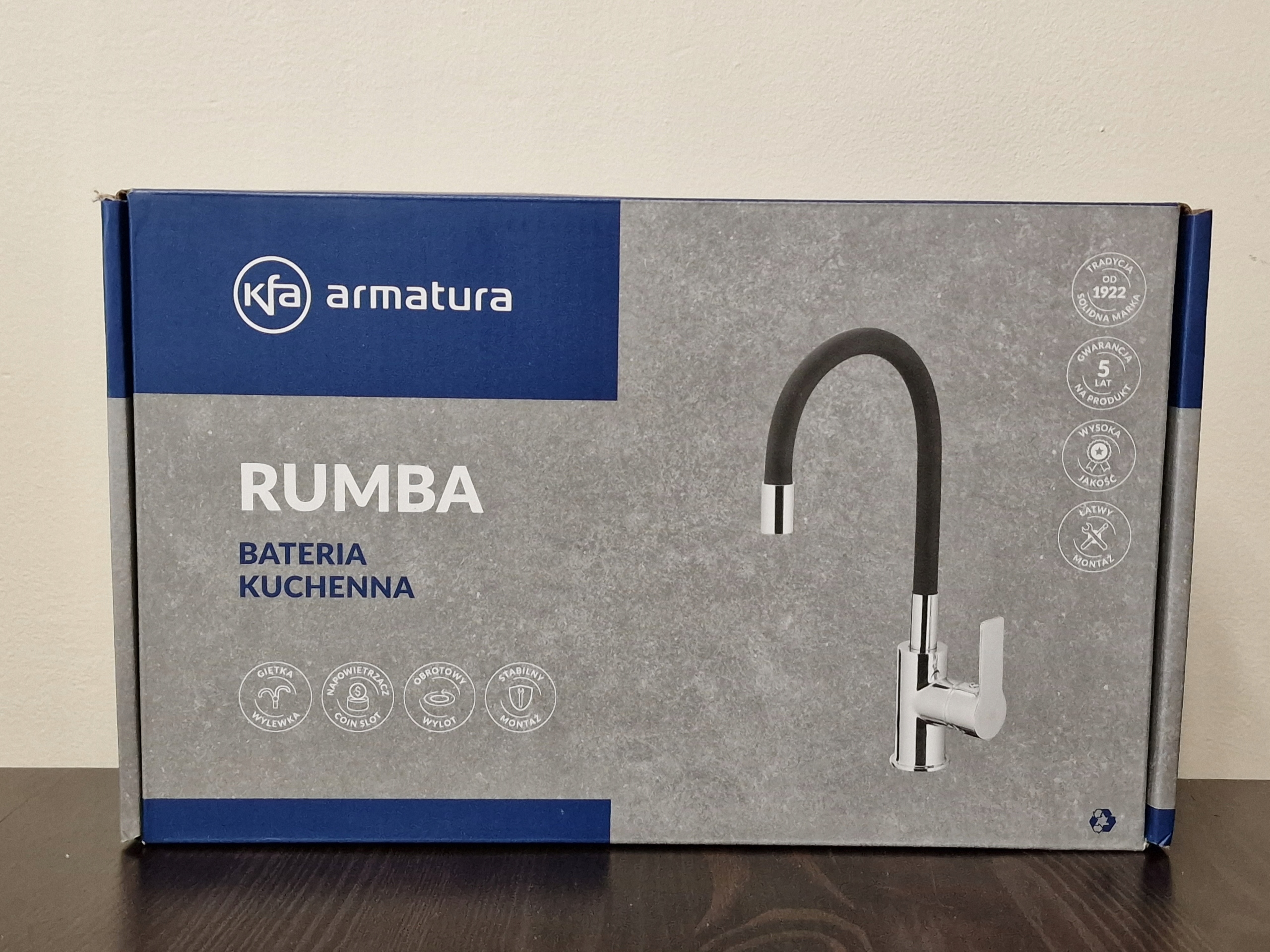 Kuchynská, drezová batéria - Kuchynská batéria stojaca KFA Rumba Black/Chrome !!