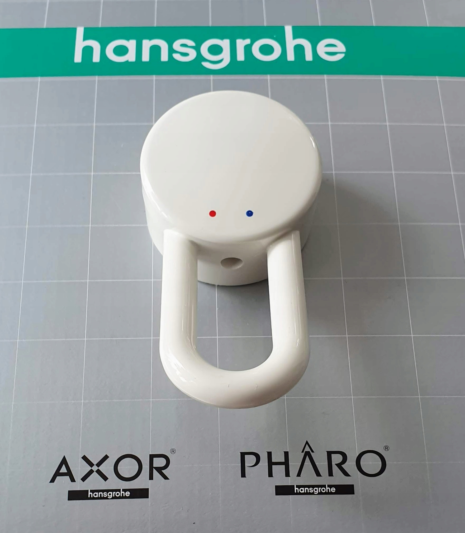 Hansgrohe axor uno farebný držiak netopierov