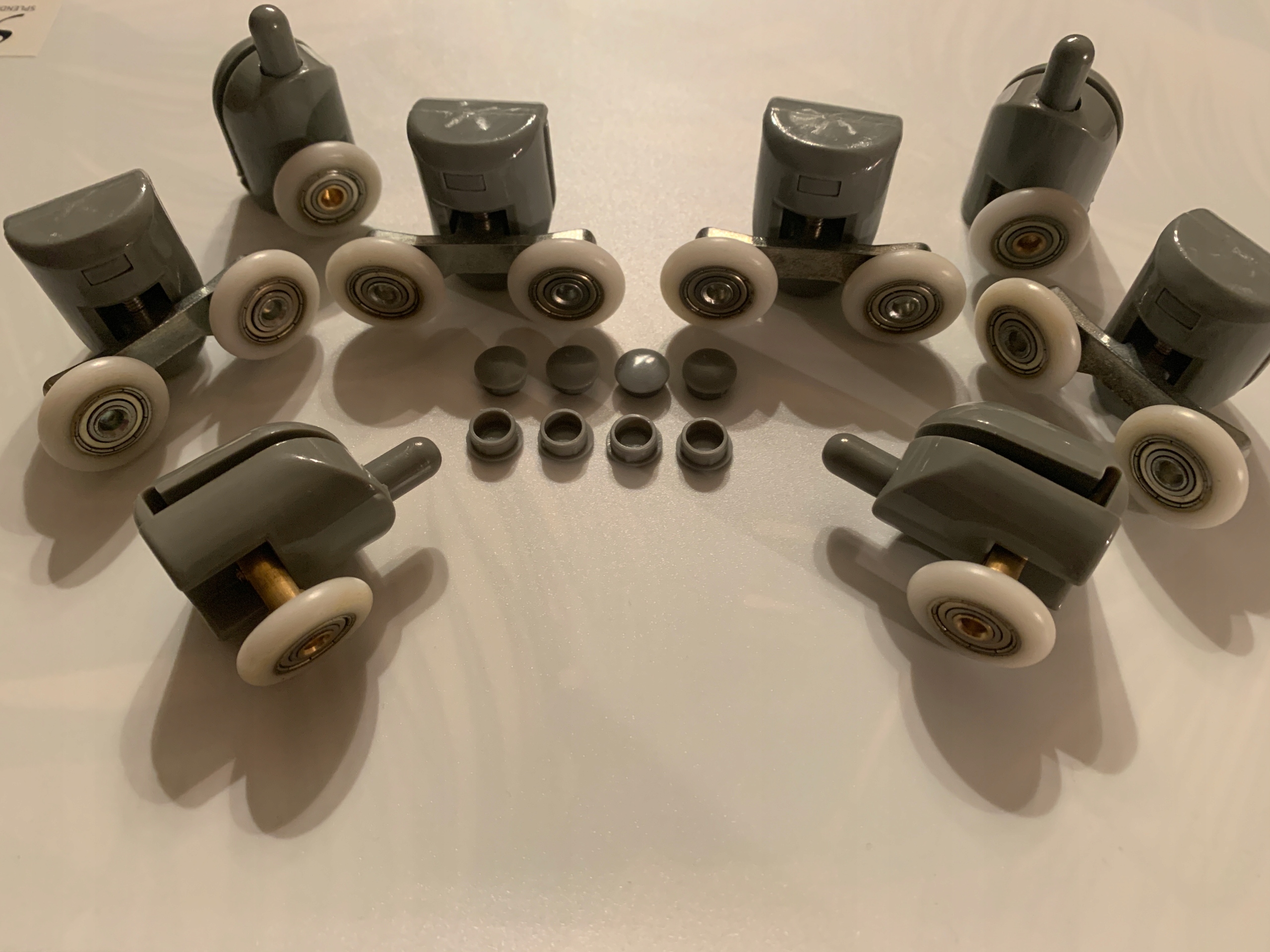 Sada 8 valčekov/kolies pre 23 mm sprchovú kabínu
