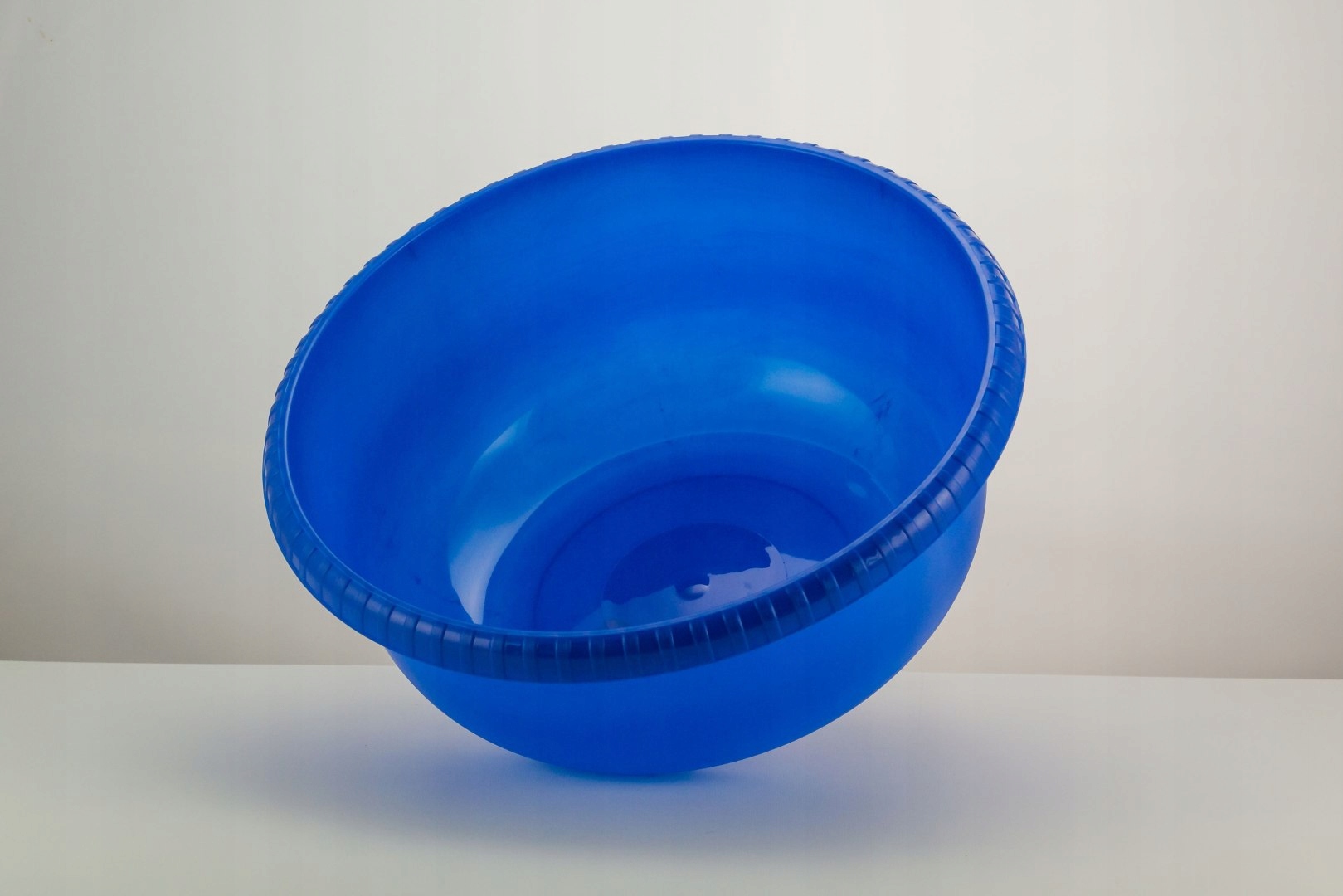 Universal Oval Bowl 8L, poľský produkt
